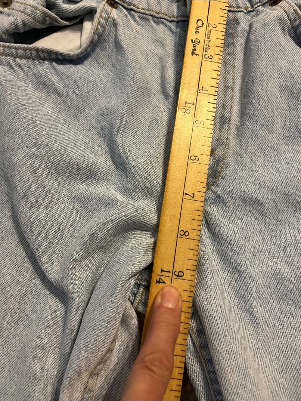 Vintage 1999 Levi’s 550 Student Jeans W26 L28 Made in USA